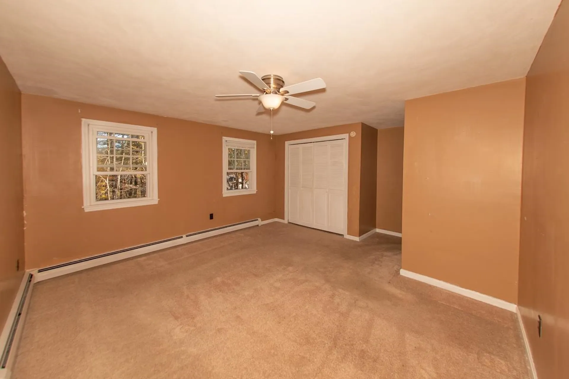 3 Rowell Lane Sandown NH 03873