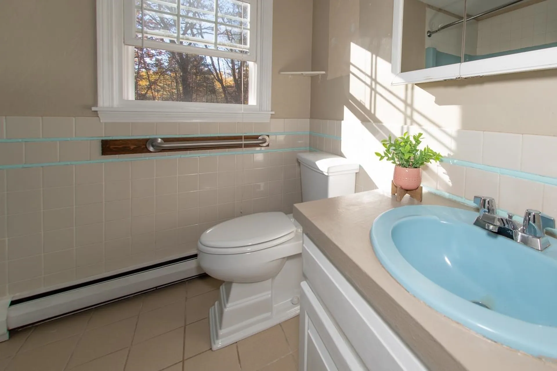 3 Rowell Lane Sandown NH 03873