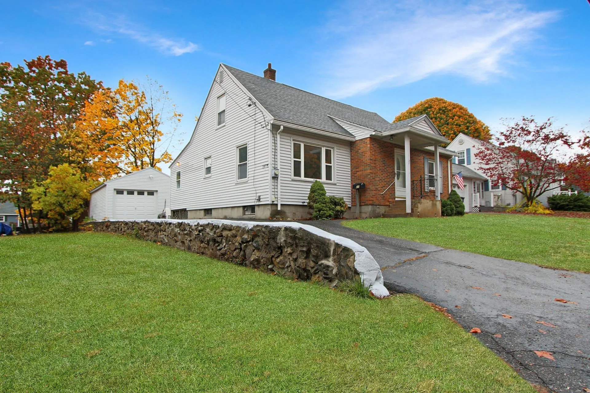 27 Wason Avenue Nashua NH 03060