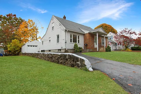 27 Wason Avenue Nashua NH 03060