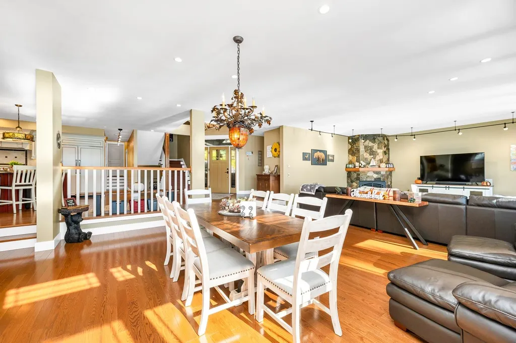 212 Edgewater Drive Gilford NH 03249