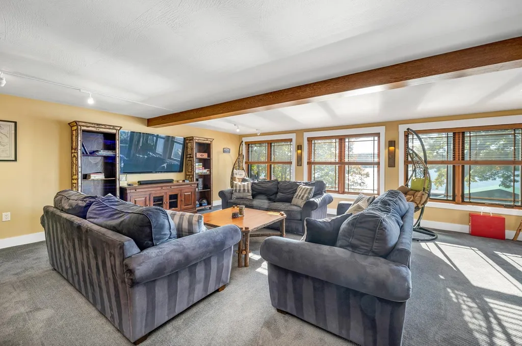 212 Edgewater Drive Gilford NH 03249