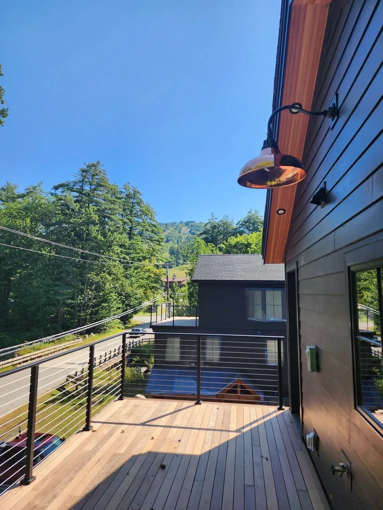 137 Skimobile Road Conway NH 03860