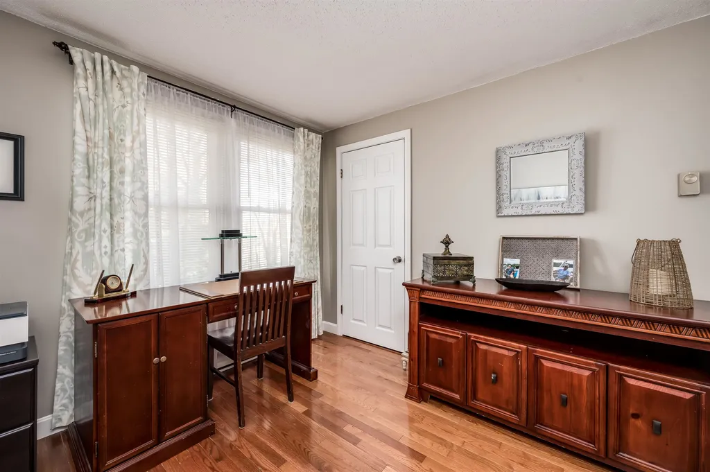 92 Meadowbrook Drive Barrington NH 03825