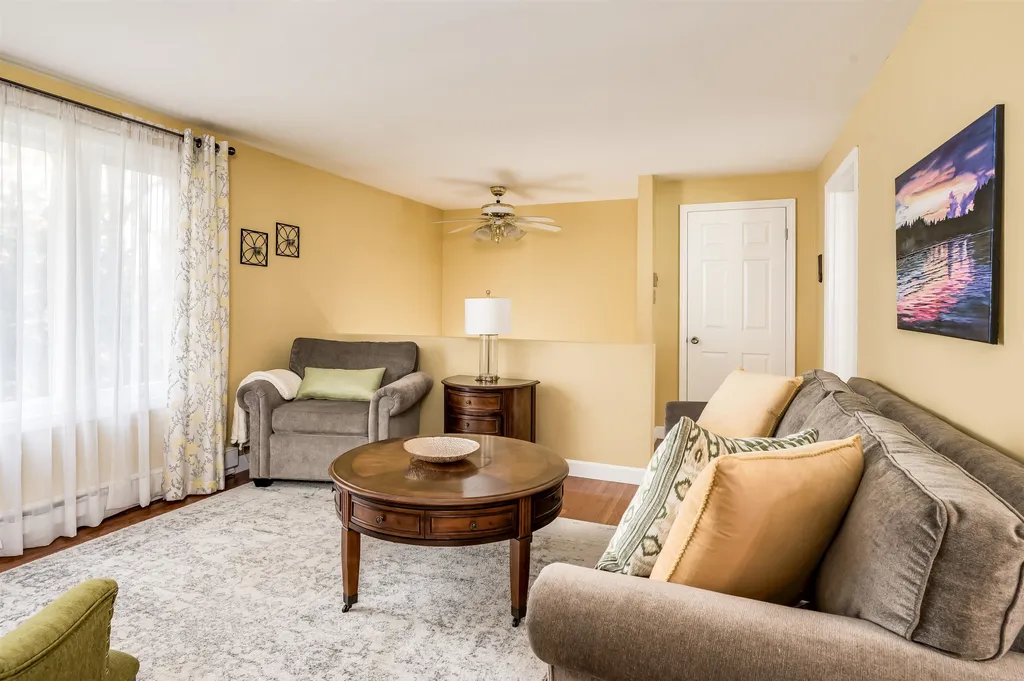 92 Meadowbrook Drive Barrington NH 03825