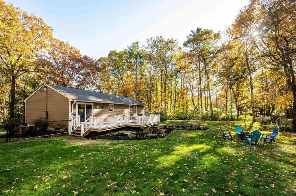 92 Meadowbrook Drive Barrington NH 03825