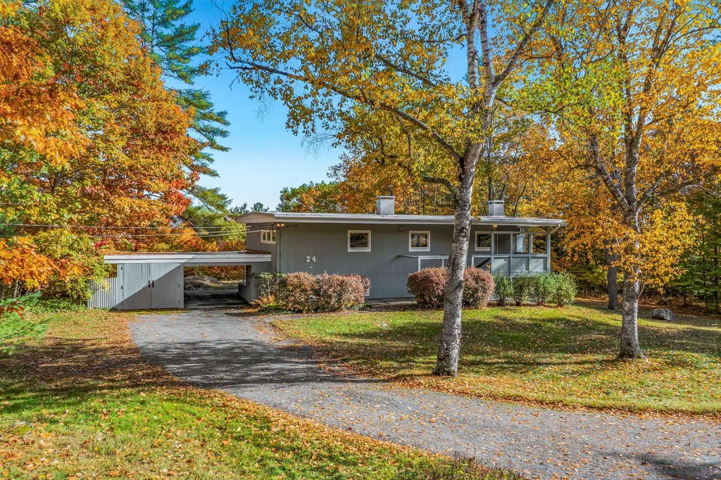 24 Pine Tree Road Norwich VT 05055