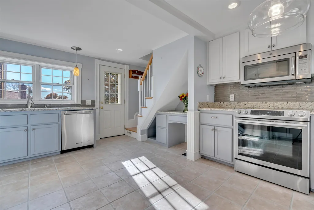 36 N School Street Portsmouth NH 03801