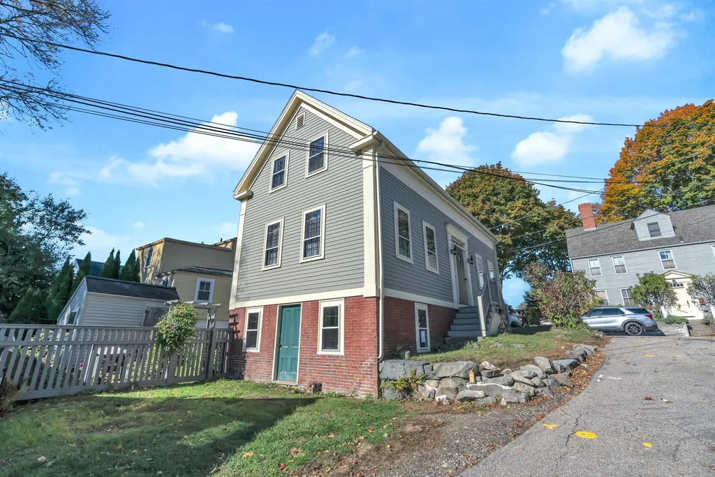 36 N School Street Portsmouth NH 03801