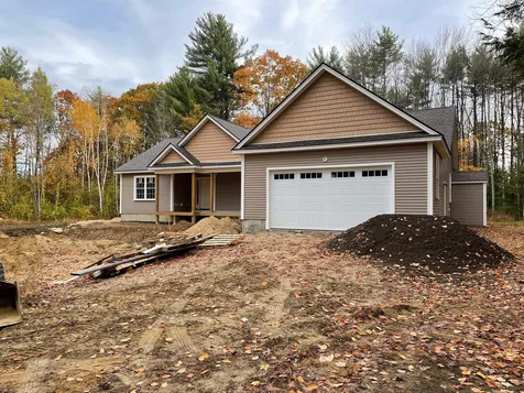16 Regency Court Rochester NH 03867