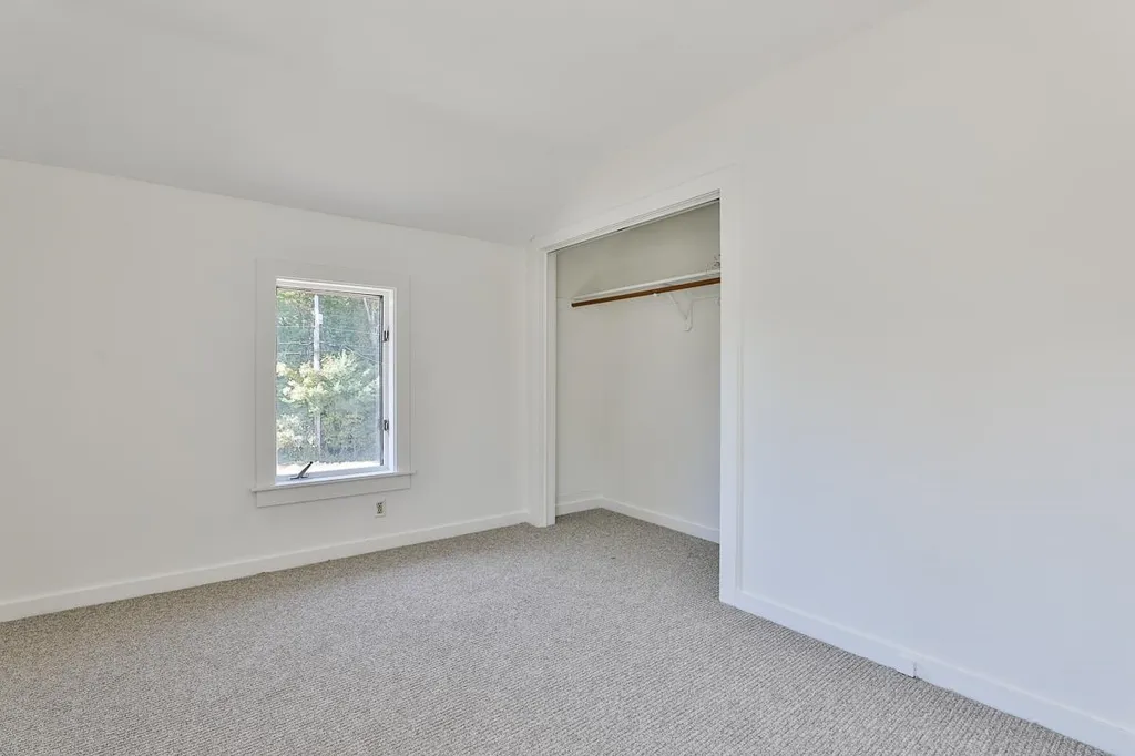 73 Averill Road Brookline NH 03033