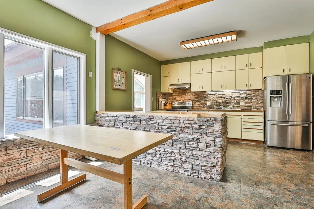 73 Averill Road Brookline NH 03033