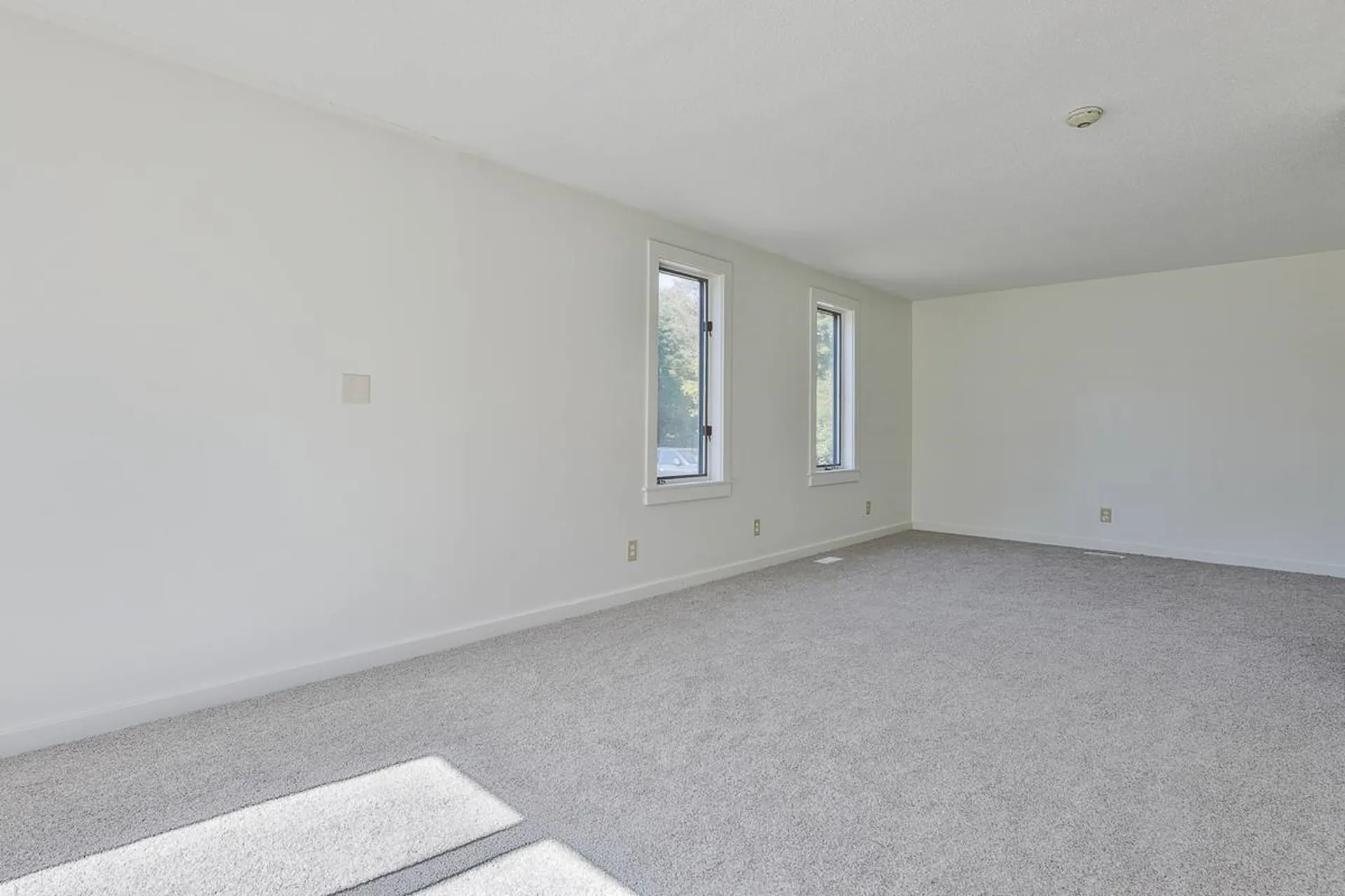 73 Averill Road Brookline NH 03033