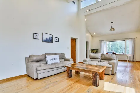 73 Averill Road Brookline NH 03033