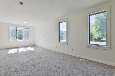 73 Averill Road Brookline NH 03033