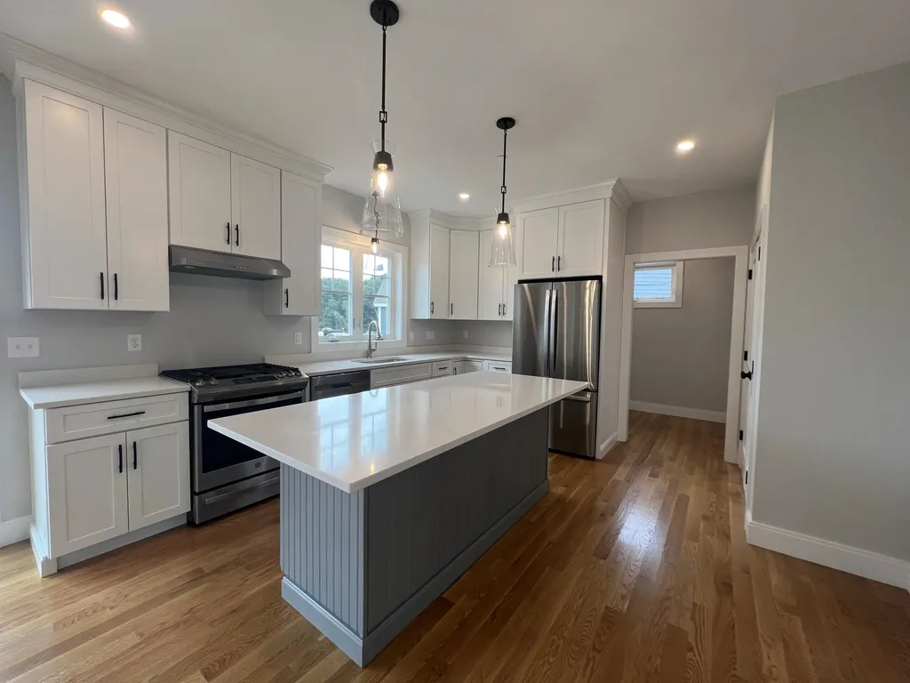 171 Sage Lane Portsmouth NH 03801