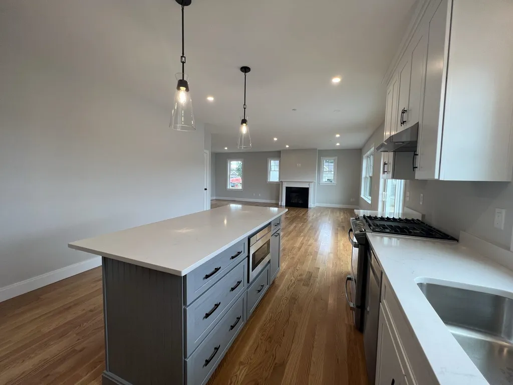 171 Sage Lane Portsmouth NH 03801