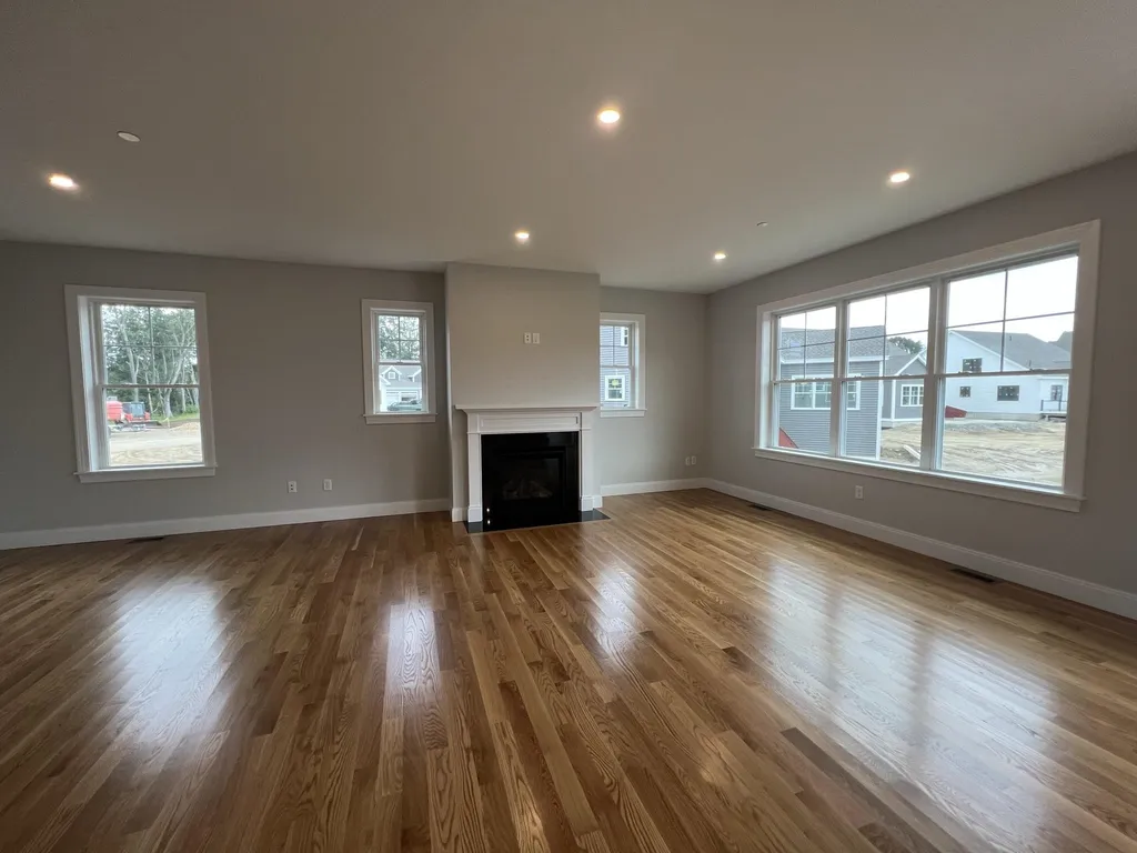 171 Sage Lane Portsmouth NH 03801