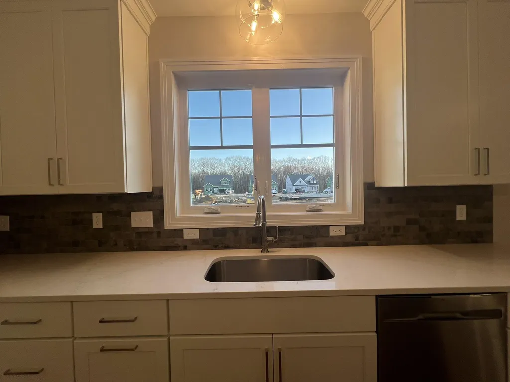 127 Sage Lane Portsmouth NH 03801
