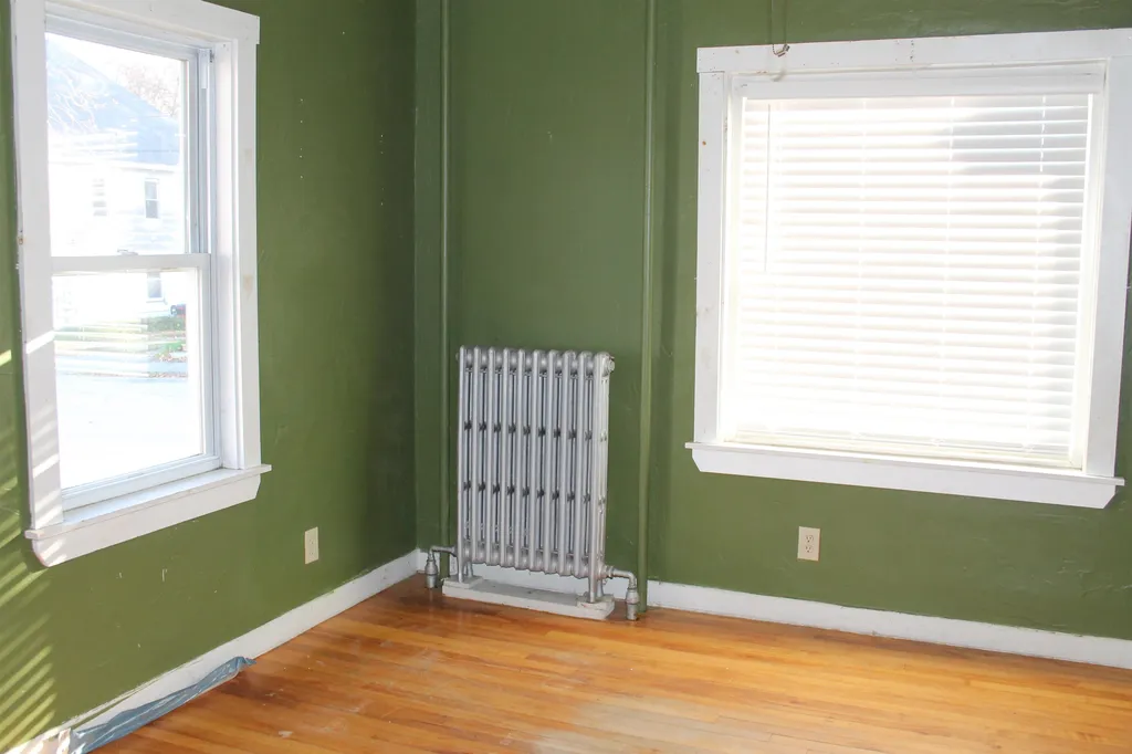 122 Mannering Street Berlin NH 03570