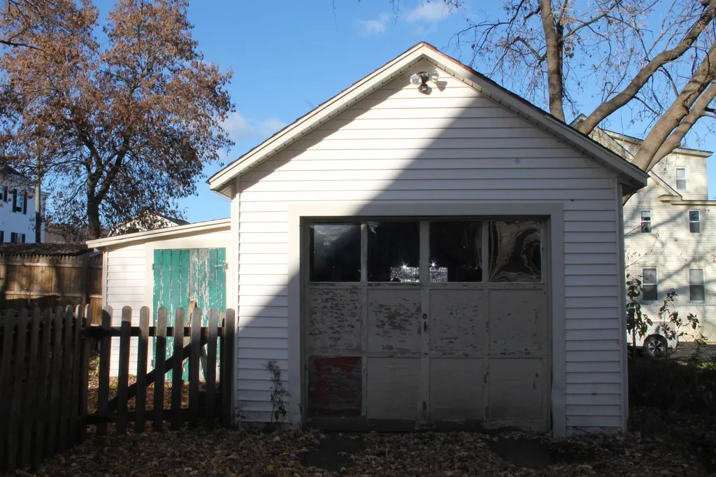 122 Mannering Street Berlin NH 03570