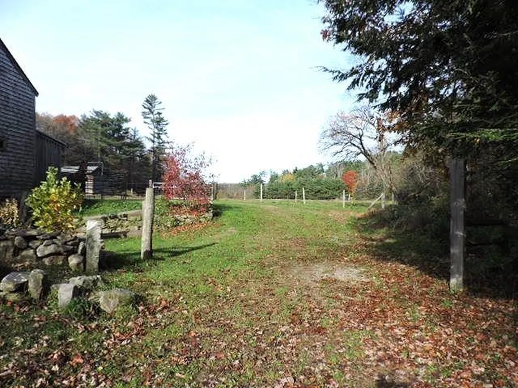 532 Union Road Belmont NH 03220