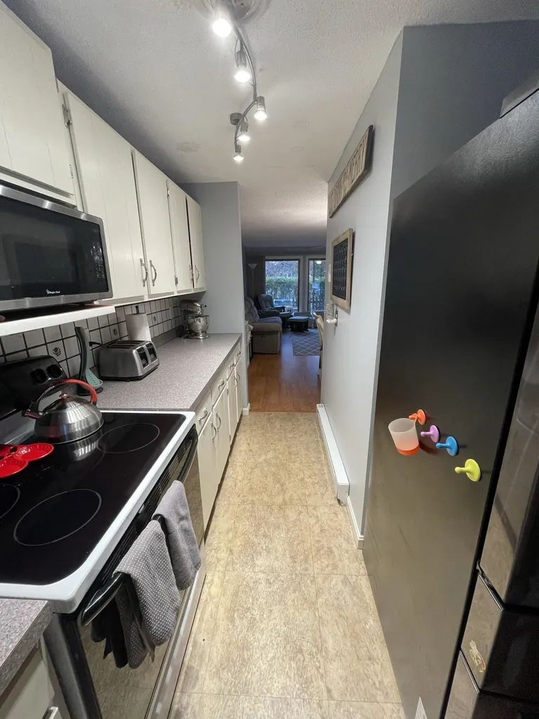 17 Burns Avenue Concord NH 03301