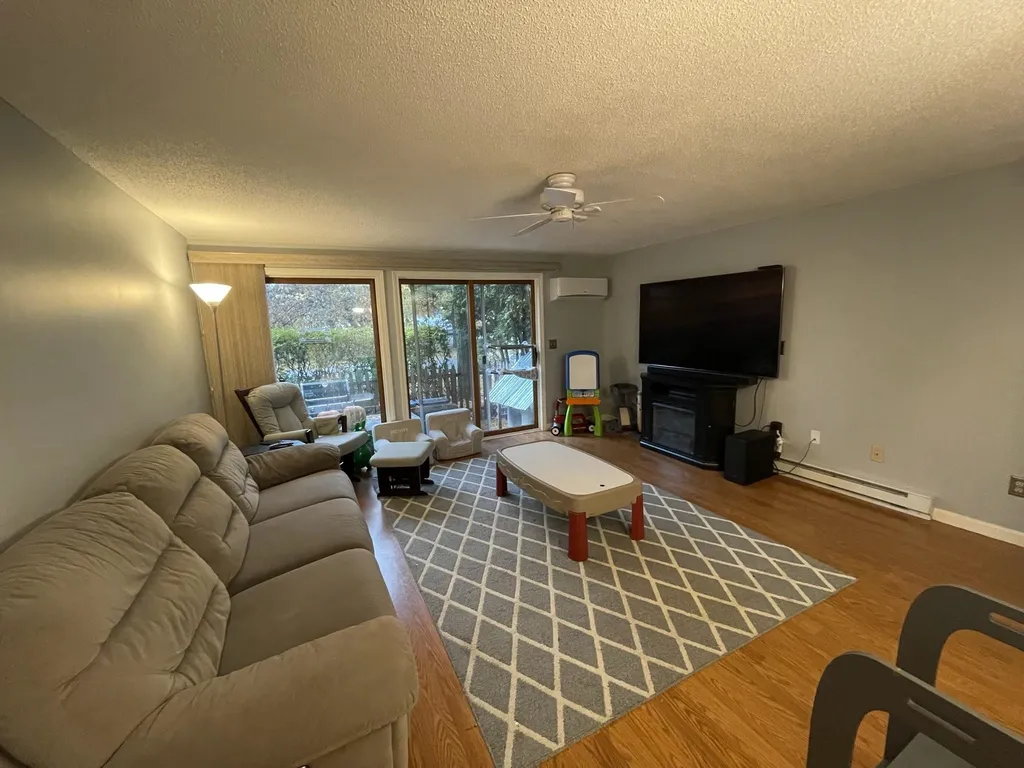 17 Burns Avenue Concord NH 03301
