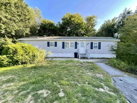 28 Ponderosa Avenue Nashua NH 03062