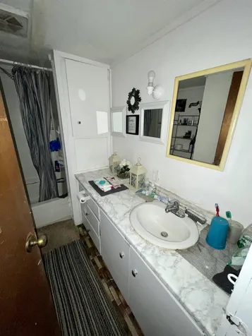 28 Ponderosa Avenue Nashua NH 03062
