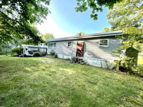 28 Ponderosa Avenue Nashua NH 03062
