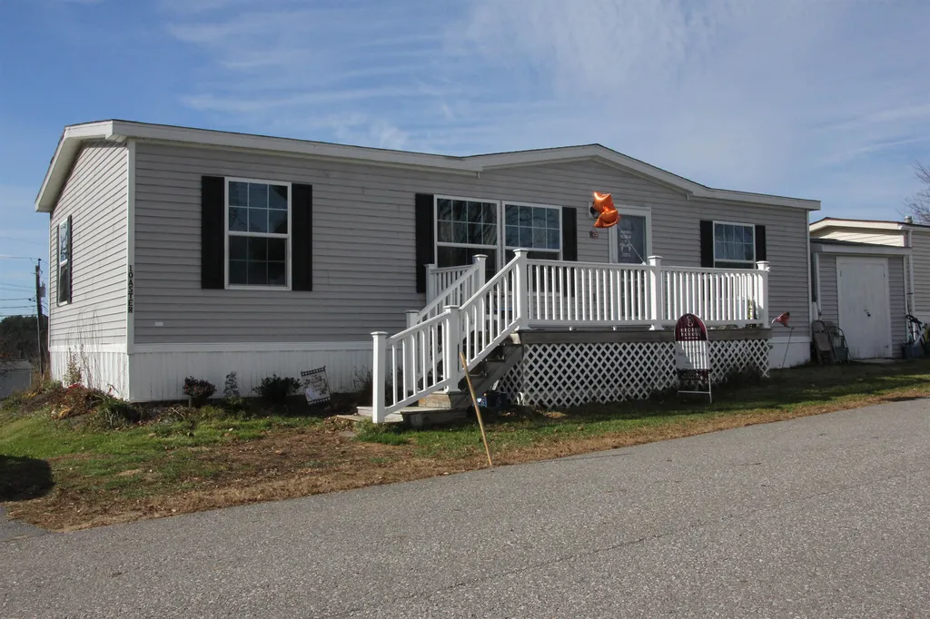 10 Aster Drive Tilton NH 03276