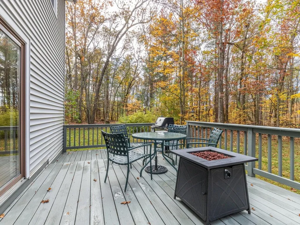 23 Skyline Drive Essex VT 05452