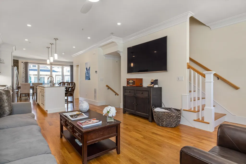 26 Cornwall Street Portsmouth NH 03801
