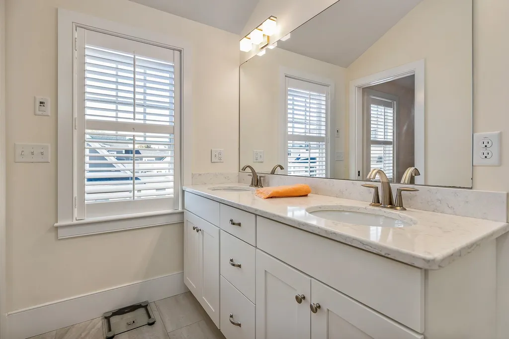 26 Cornwall Street Portsmouth NH 03801