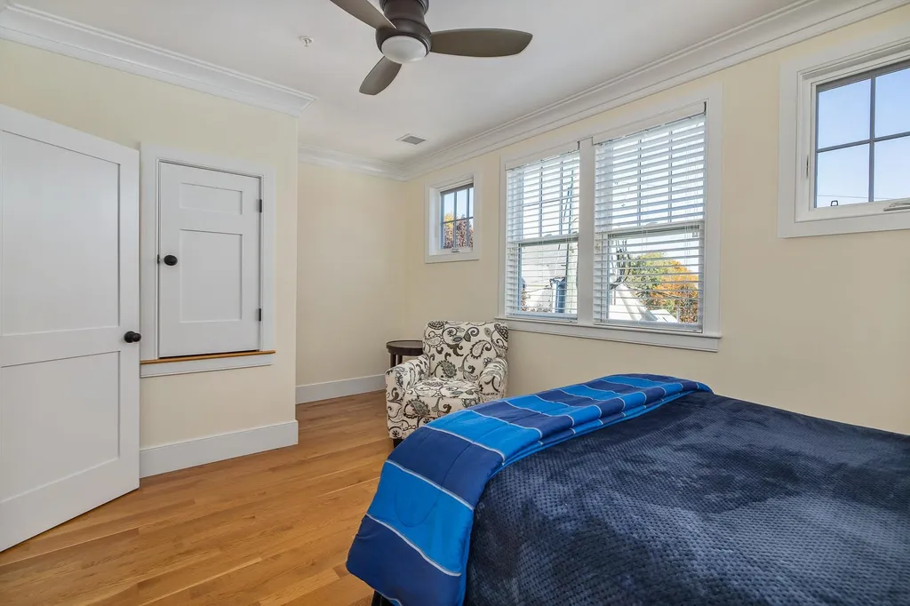 26 Cornwall Street Portsmouth NH 03801