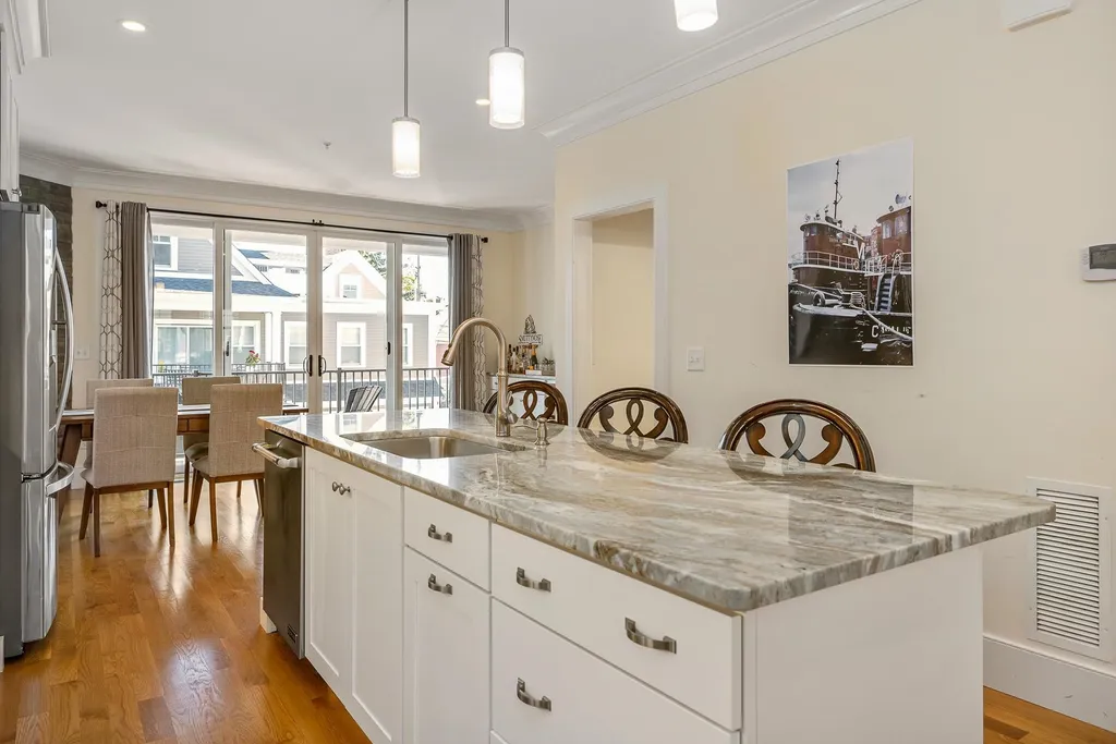26 Cornwall Street Portsmouth NH 03801