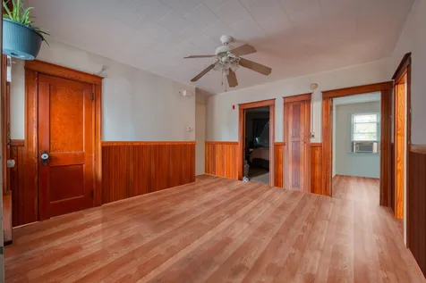 8 Worcester Street Nashua NH 03060