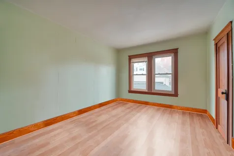 8 Worcester Street Nashua NH 03060