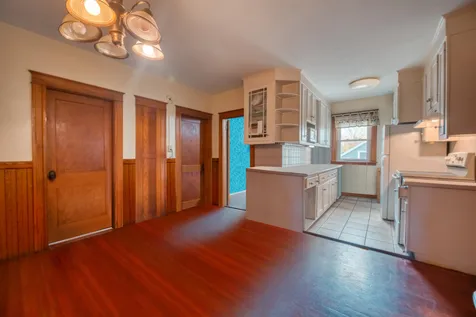 8 Worcester Street Nashua NH 03060