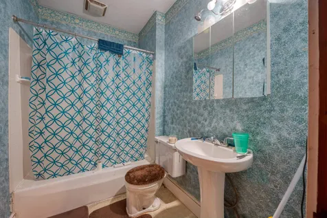 8 Worcester Street Nashua NH 03060