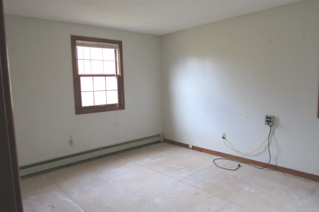 725 Eley Lane Pembroke NH 03275