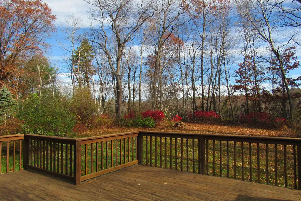 725 Eley Lane Pembroke NH 03275