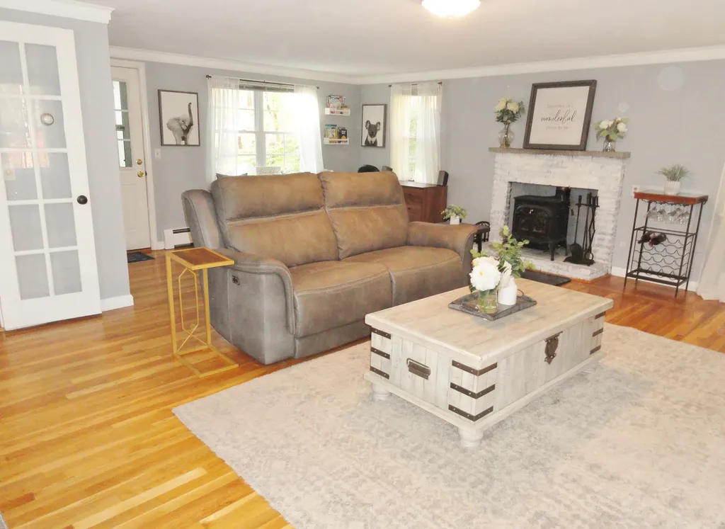 4 Bloody Brook Road Amherst NH 03031