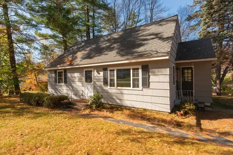 1 Greenock Lane Nashua NH 03062