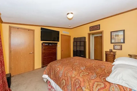 8 S Fuchsia Drive Rochester NH 03867
