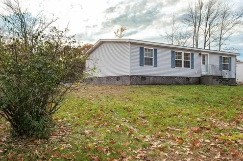 8 S Fuchsia Drive Rochester NH 03867