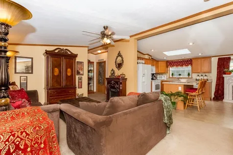 8 S Fuchsia Drive Rochester NH 03867