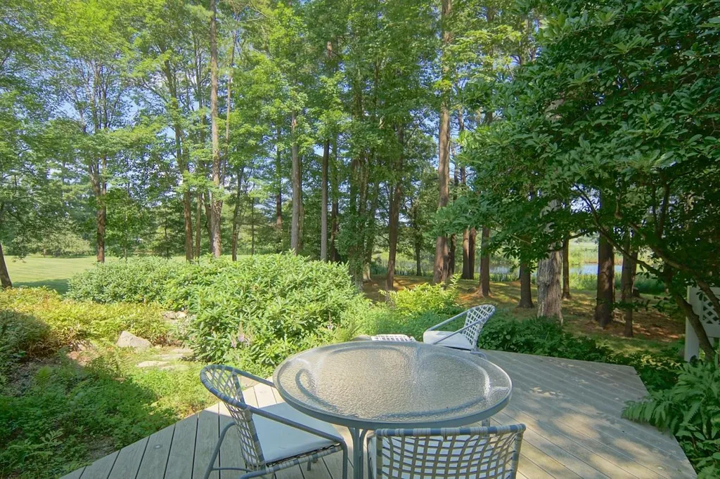 14 Runnymede Drive North Hampton NH 03862