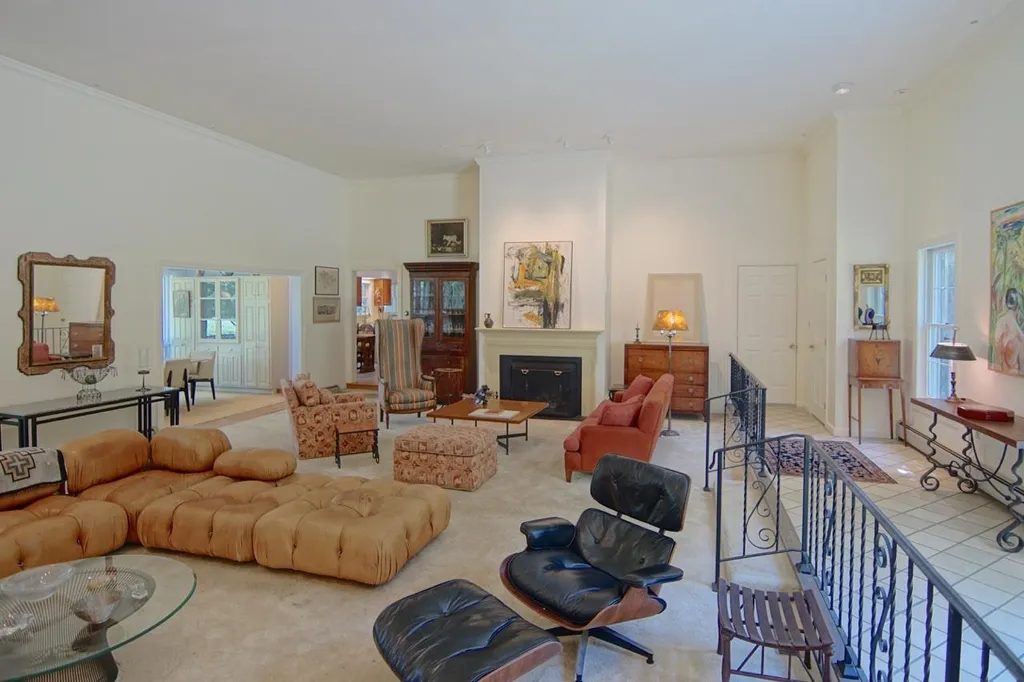 14 Runnymede Drive North Hampton NH 03862